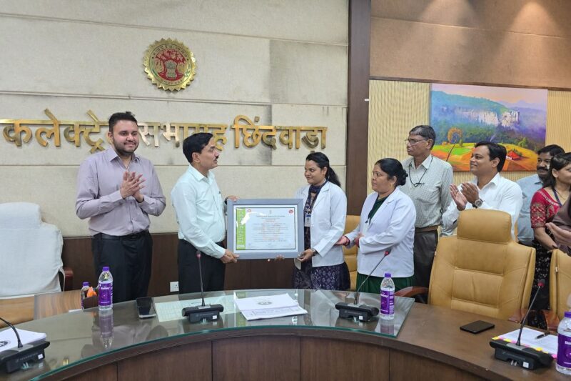 कलेक्टर श्री सिंह ने ली स्वास्थ्य एवं महिला बाल विकास विभाग की संयुक्त समीक्षा बैठक मातृ मृत्यु के मामलों पर जताई नाराजगी, जिम्मेदारों पर कार्रवाई के दिए