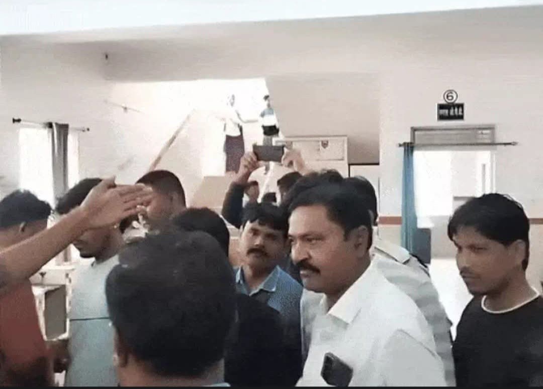 बिछुआ में मासूम की मौत , परिजनों का आरोप आयुर्वेदिक कफ सिरप ने ली बच्ची की जान