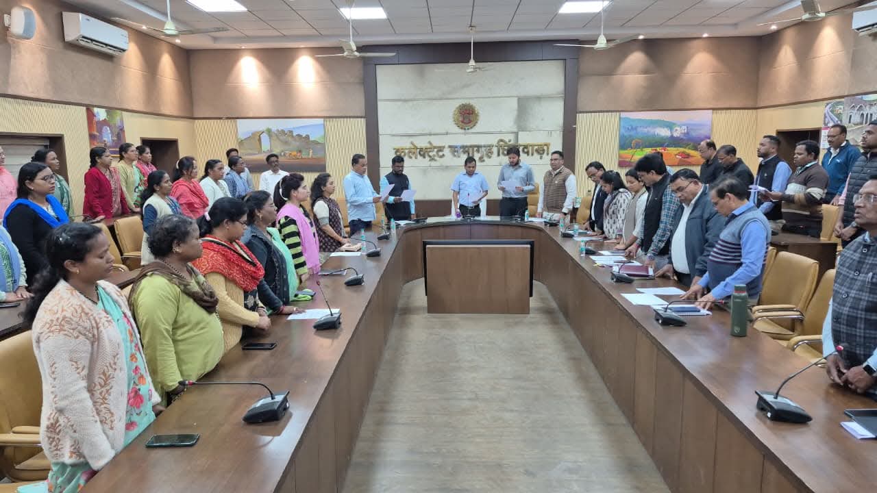 जिले में बड़े उत्साह और गरिमा के साथ मनाया गया संविधान दिवस