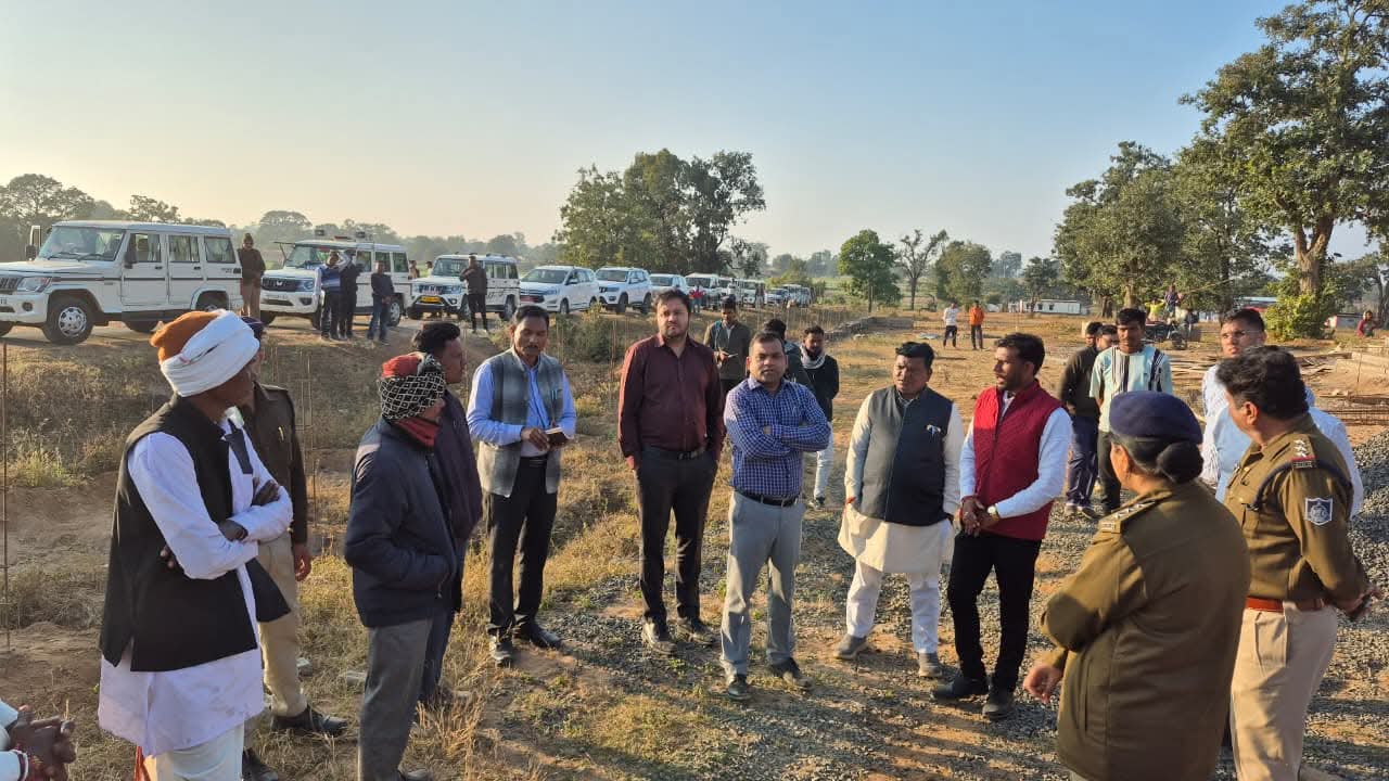 कलेक्टर ने हर्रई में किया विभिन्न शासकीय कार्यों का औचक निरीक्षण