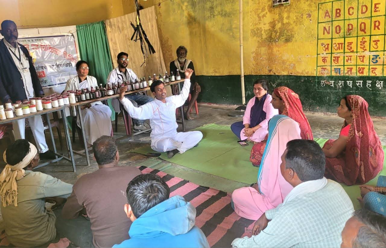 ग्राम बांद्रा में नि:शुल्क स्वास्थ्य शिविर आयोजित