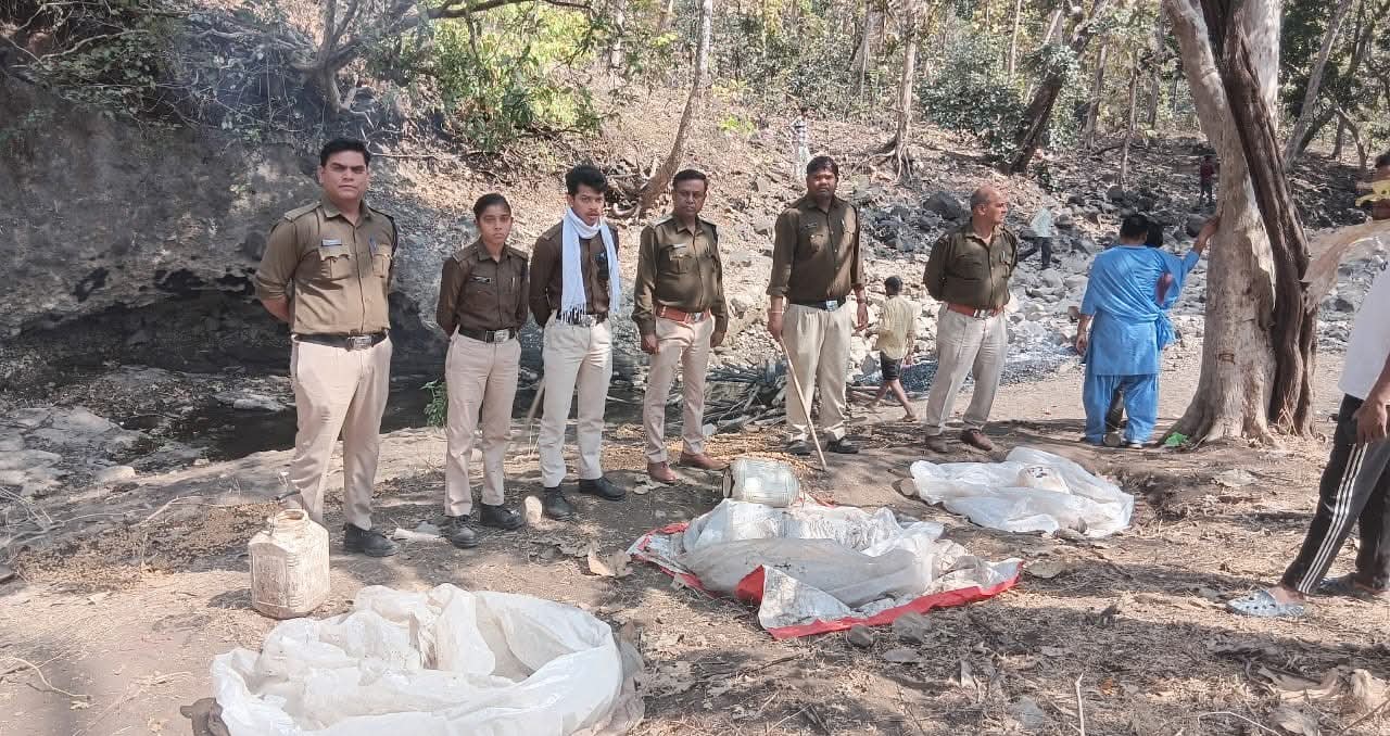 भूराभगत मेला एवं आसपास के क्षेत्रों में संयुक्त आबकारी दल की दबिश