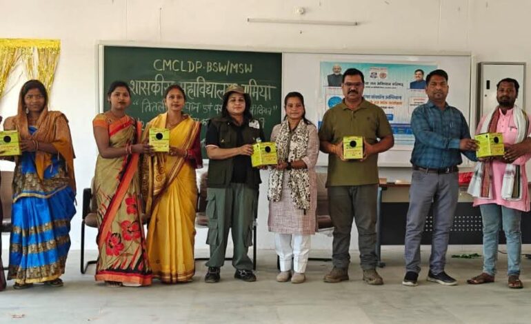 पक्षियों के संरक्षण के लिए छात्रों ने सीखा घोंसले निर्माण की कलापक्षियों के लिये पानी उपलब्ध कराने का लिया संकल्प