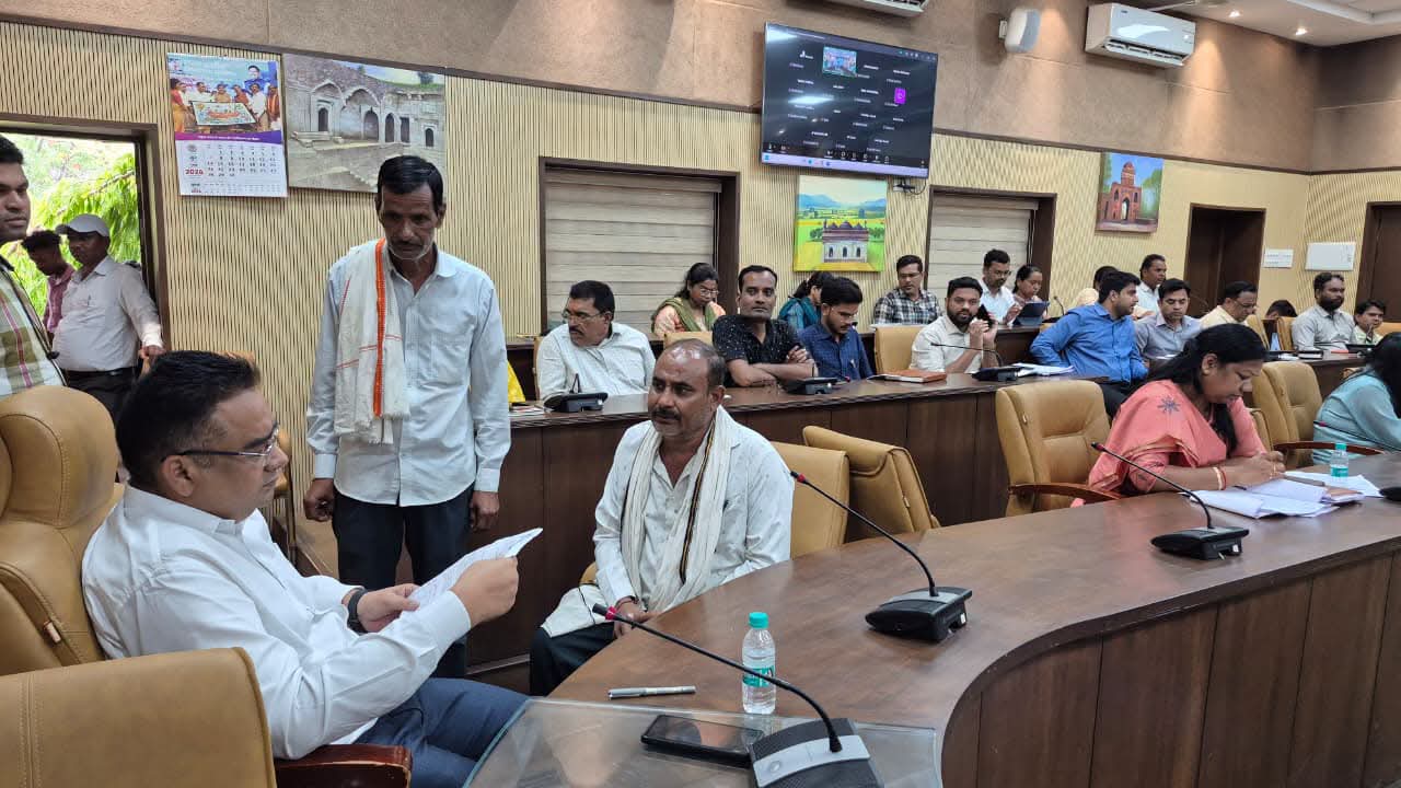 जनसुनवाई के अंतर्गत सुनी गई 163 आवेदकों की समस्यायें